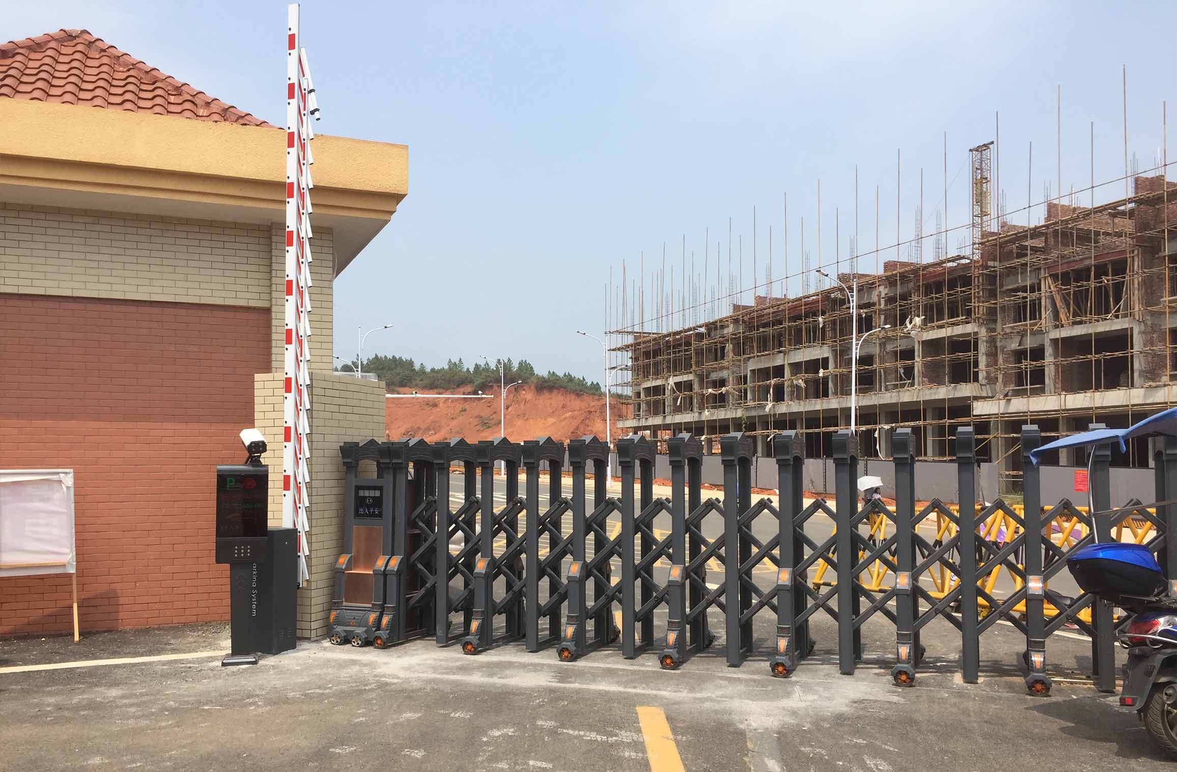 長沙雷隆智能科技有限公司,車牌識(shí)別系統(tǒng),停車收費(fèi)系統(tǒng),車牌識(shí)別一體機(jī),智能通道閘,湖南車牌識(shí)別道閘系統(tǒng),人行通道閘,智能道閘 長沙雷隆智能科技有限公司,車牌識(shí)別系統(tǒng),停車收費(fèi)系統(tǒng),車牌識(shí)別一體機(jī),智能通道閘,湖南車牌識(shí)別道閘系統(tǒng),人行通道閘,智能道閘